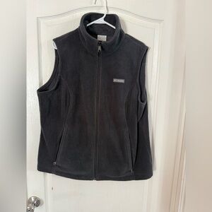 Columbia Men’s Black Fleece Full Zip Vest Sz 1X. MH-215
